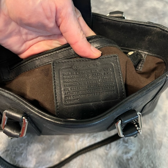 Coach-black leather bag. - Picture 3 of 8